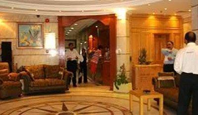 Semiramis Hotel Дубай Екстериор снимка